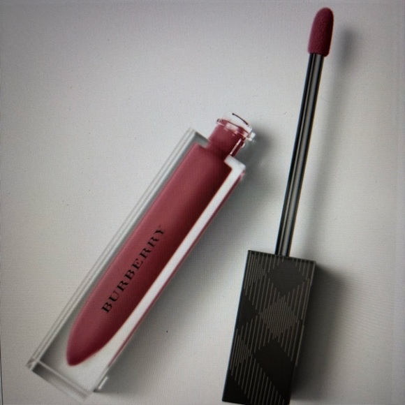 Rich Berry Burberry liquid lip Velvet NIB - Picture 4 of 9